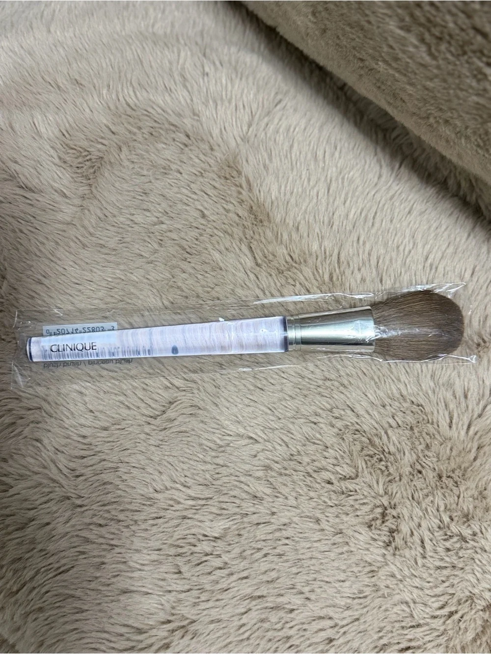 Clinique Powder/Blush Brush in Light Pink and Silver